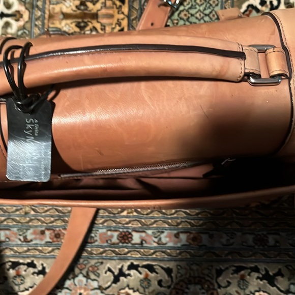 Coach American Classic Unisex laptop briefcase. - Picture 3 of 10